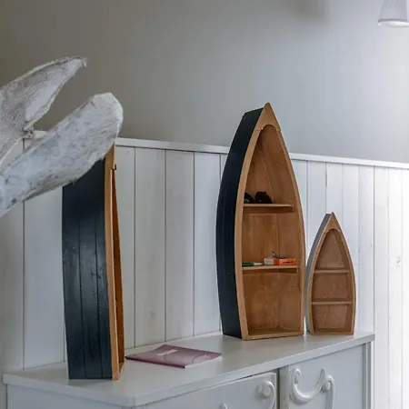 Huswell - Cosy Two Bedroom In Apartment