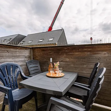 Huswell - Cosy Two Bedroom In Apartment